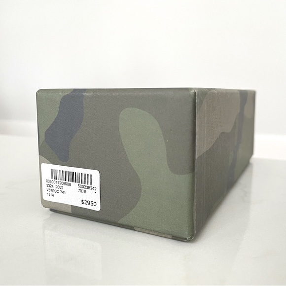 VALENTINO V670SC Camouflage Rockstud Sunglasses - Picture 3 of 16